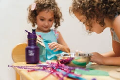 Klean Kanteen Edelstahl Trinkflasche Kid Classic 355 Ml Sport Cap - Grape Jelly Matt (dunkellila) -Schulbedarf 44141