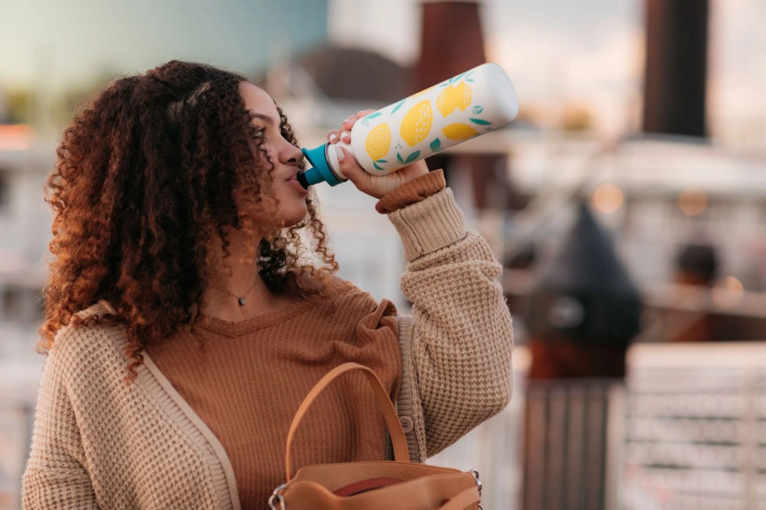 Edelstahl Trinkflasche Klean Kanteen Kid Classic 800ml Sport Cap - Lemons, 800 Ml 2 Edelstahl Trinkflasche Klean Kanteen Kid Classic 800ml Sport Cap - Lemons, 800 Ml – Bild 2