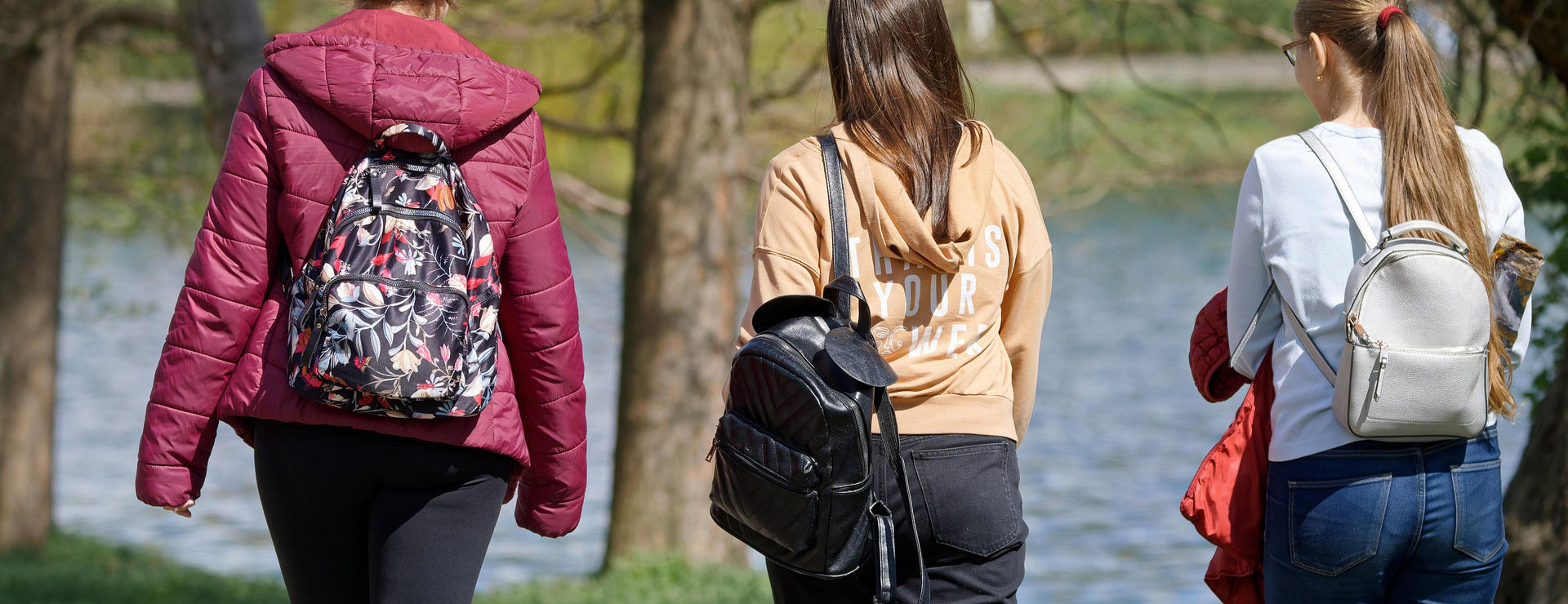 Titelseite 3 Titelseite -Schulbedarf women 7114052 1920